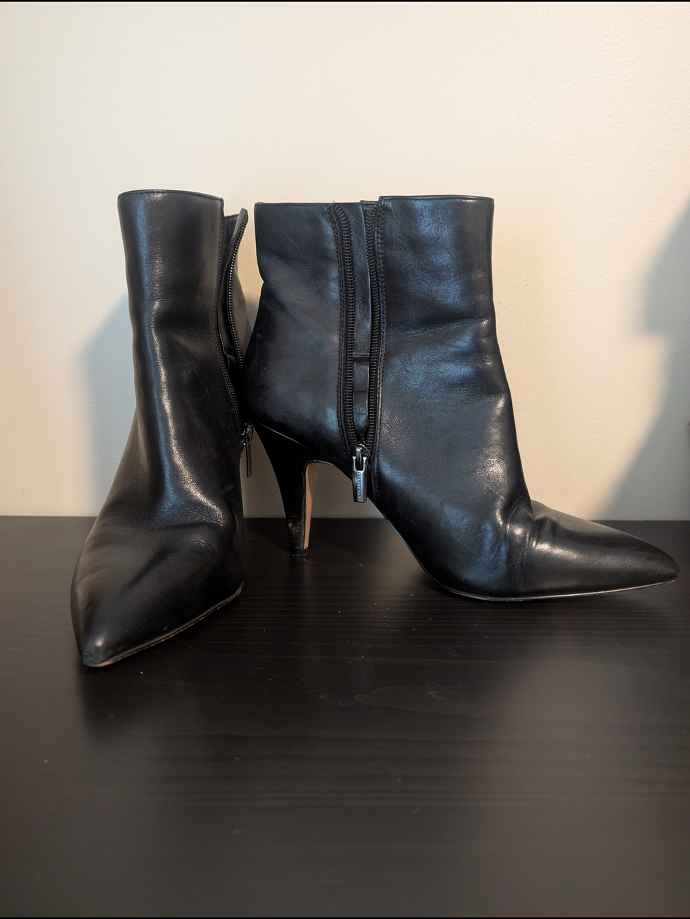 Vince Camuto Black Leather Pointed Toe Ankle Booties Women's 8.5 Stiletto Heel